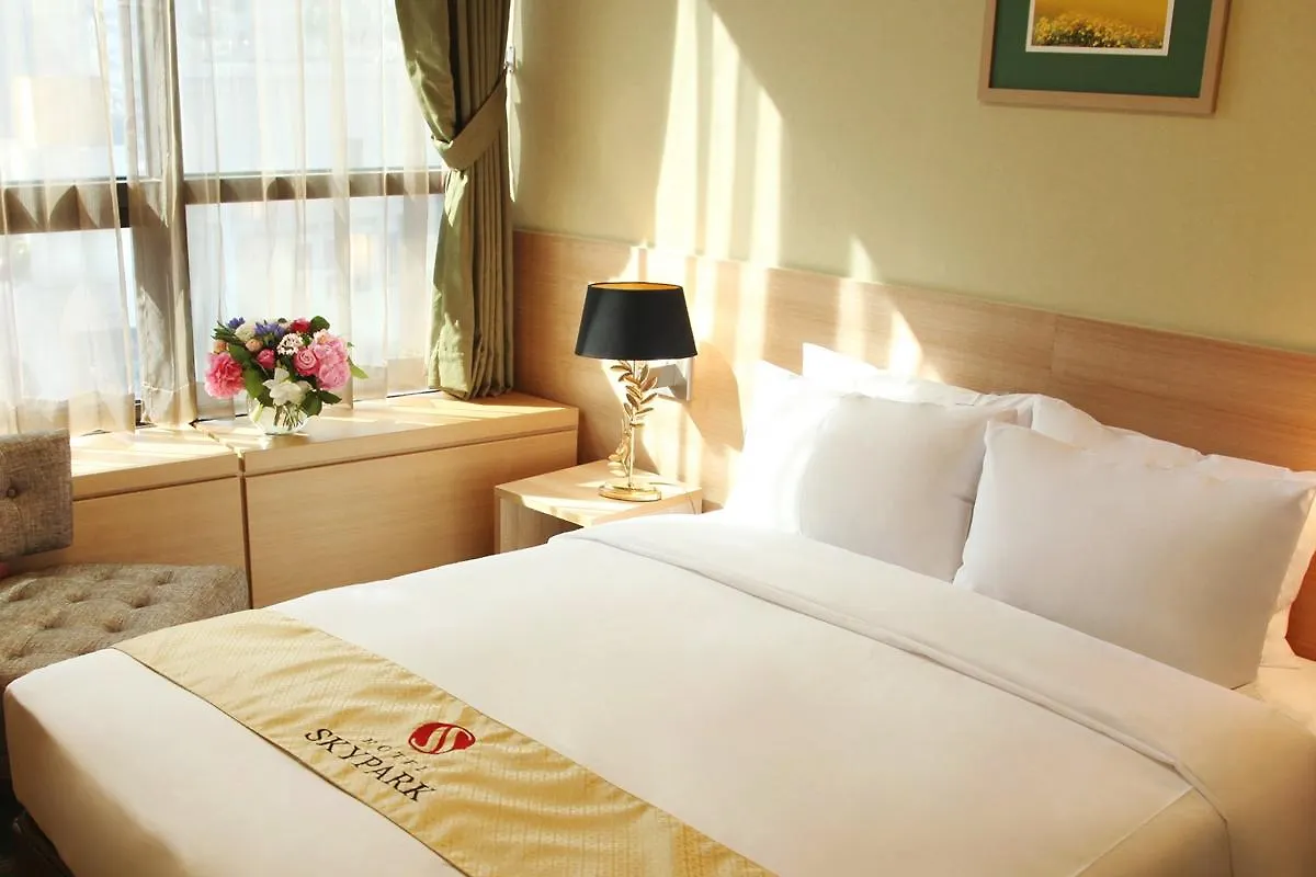 Hotel Skypark Central Myeongdong Seoul 4*,